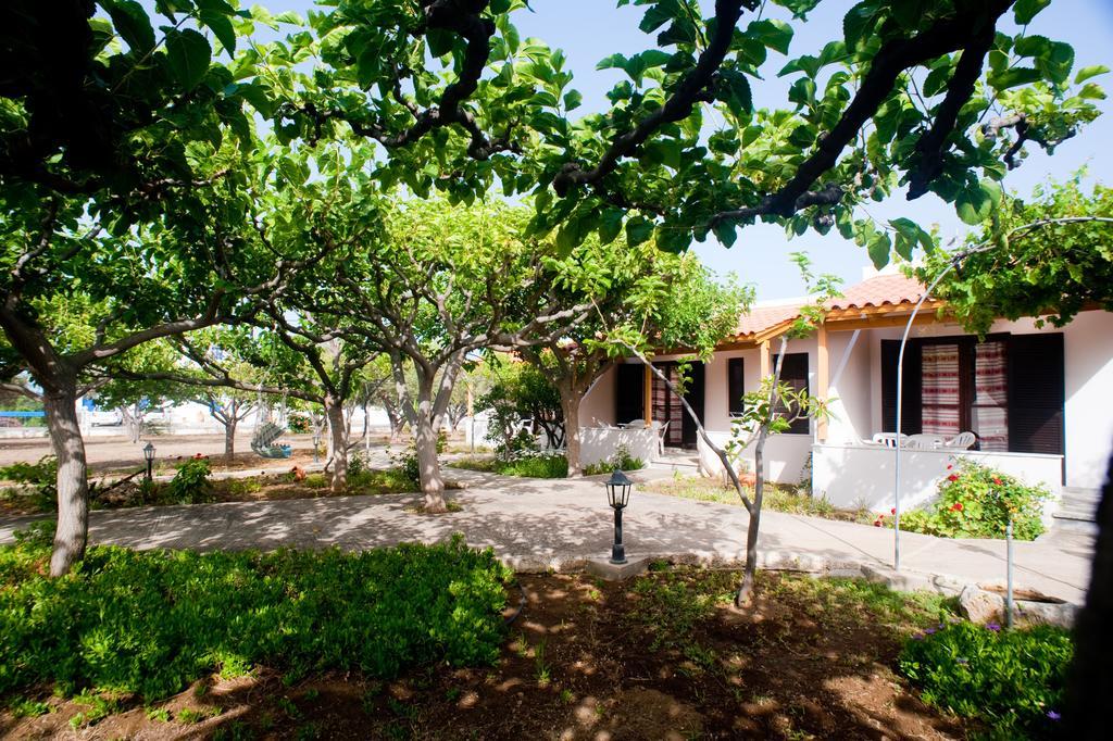 פראנגוקאסטלון Dolphin Apartments מראה חיצוני תמונה