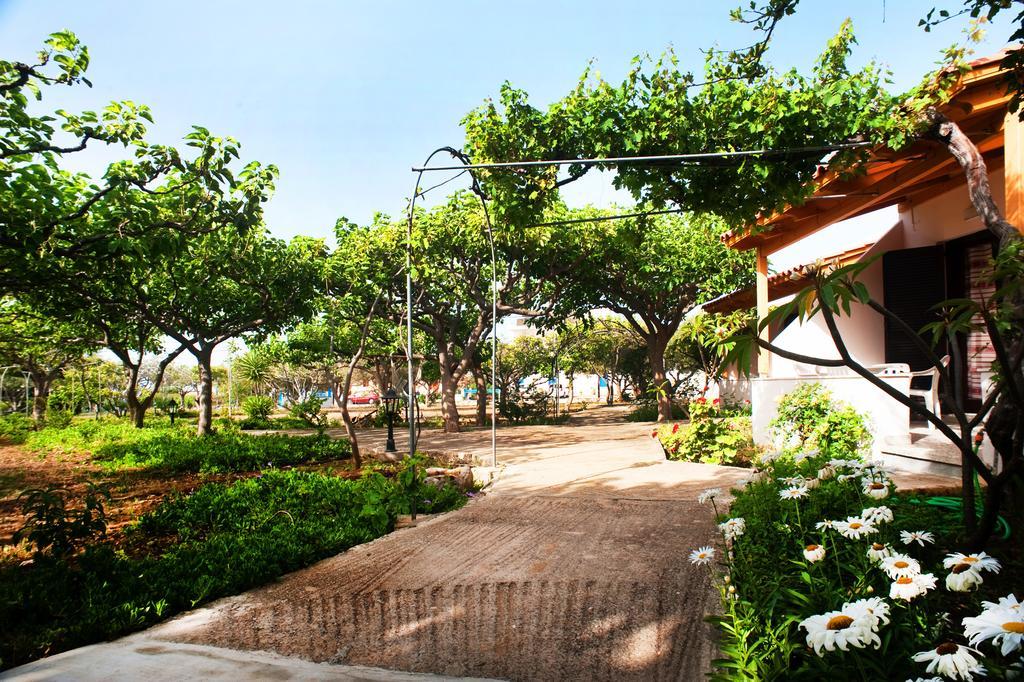 פראנגוקאסטלון Dolphin Apartments מראה חיצוני תמונה