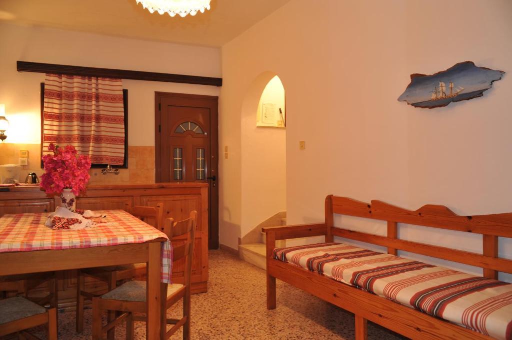פראנגוקאסטלון Dolphin Apartments חדר תמונה