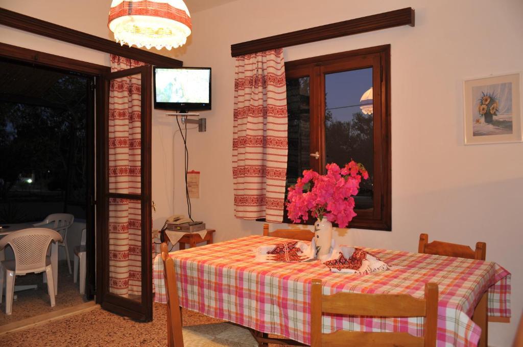 פראנגוקאסטלון Dolphin Apartments חדר תמונה